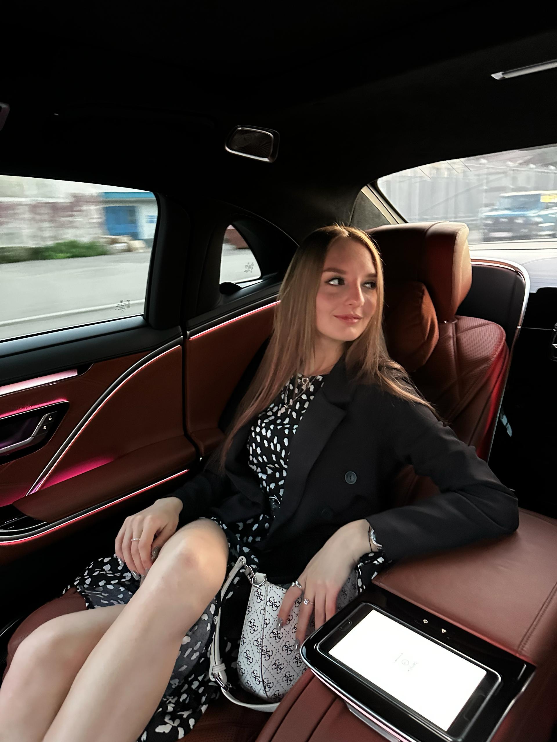 Елизавета в Майбахе 3 августа 2024 года
